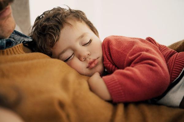 Horas de sueño recomendadas para niños de 9 a 12 meses